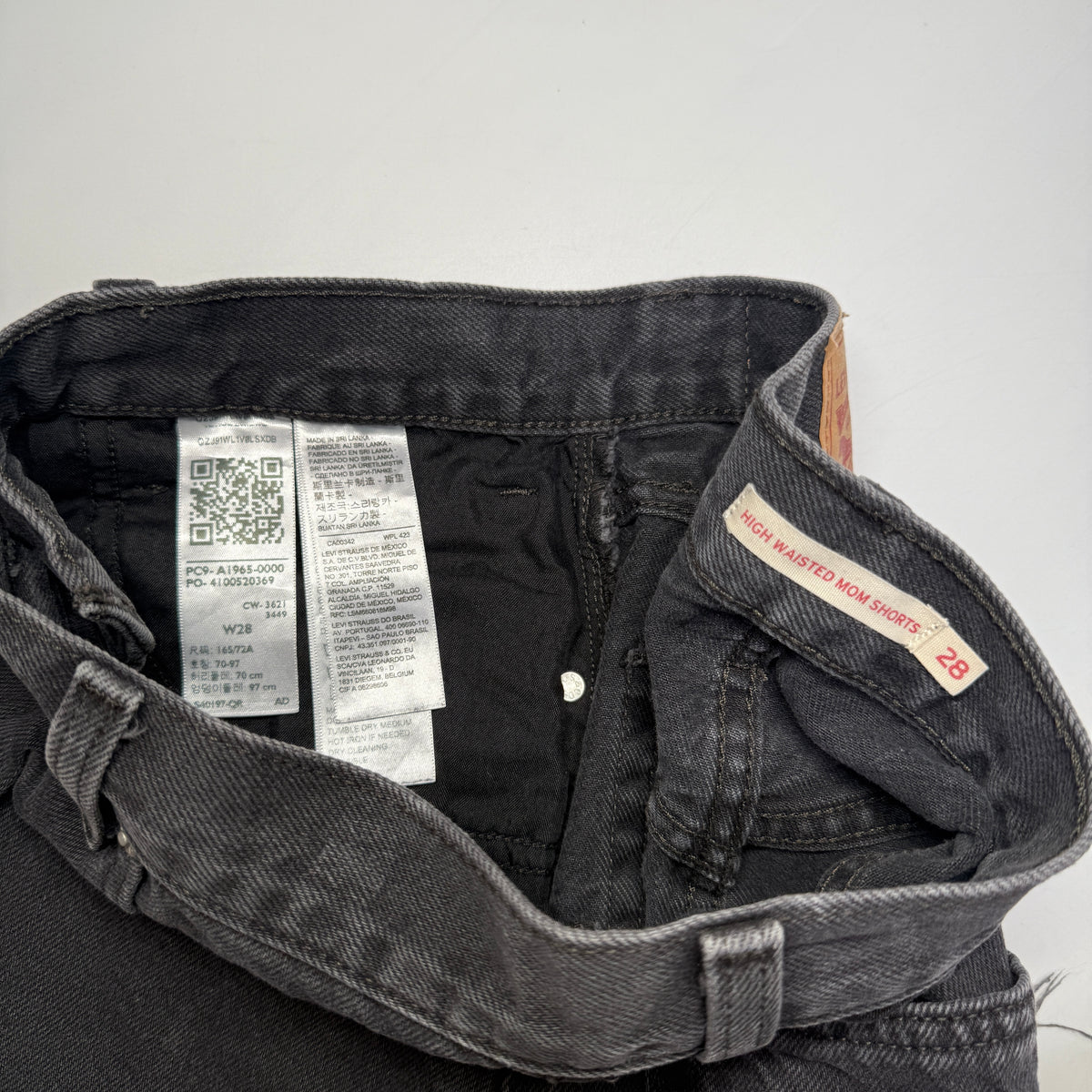 Levis Distressed Denim Shorts 28" Black