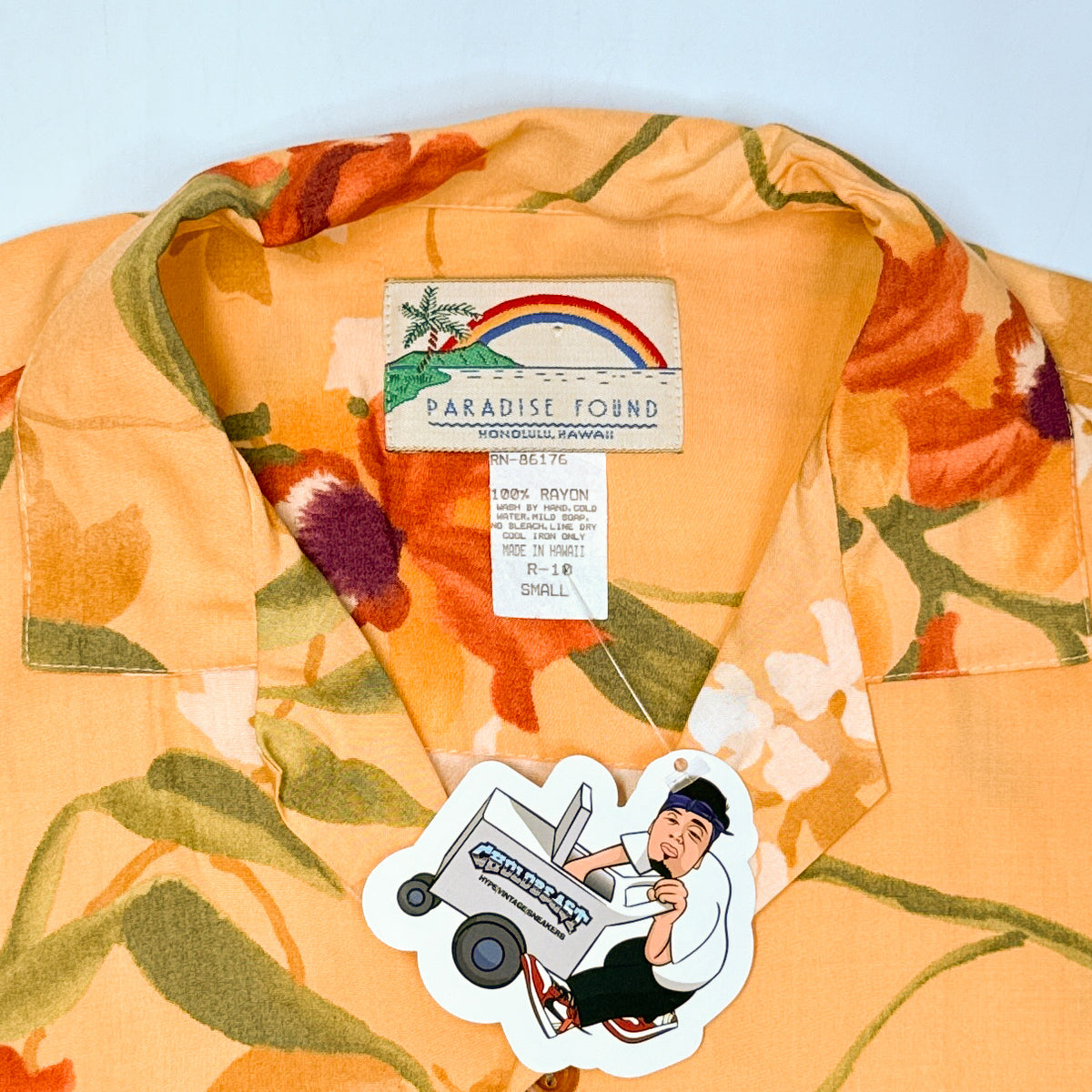 NWT VTG Paradise Found Cattleya Orchid Rayon Button Up S Peach
