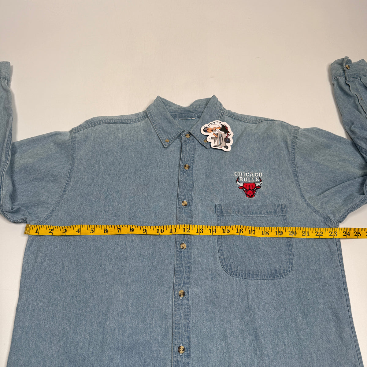 VTG Chicago Bulls Embroidered Denim L/S Button Up M