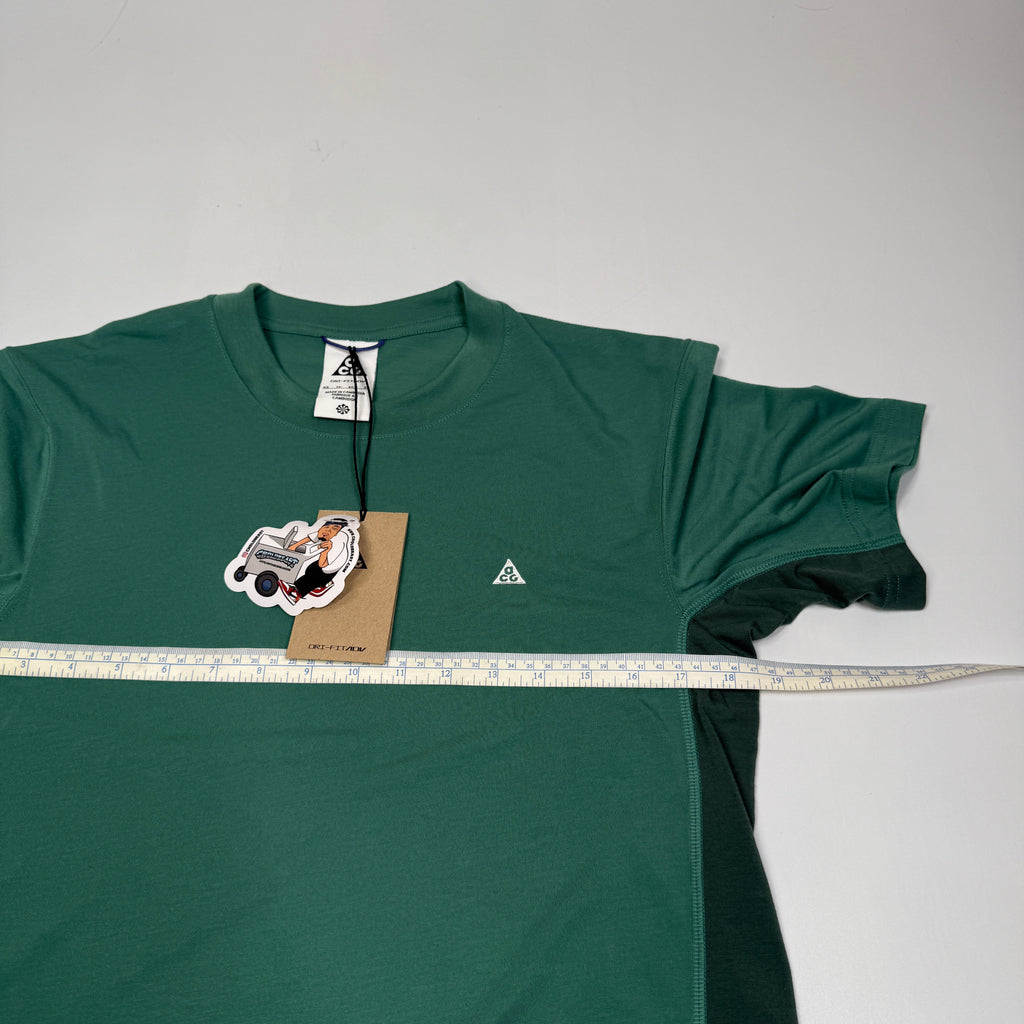 NWT Nike ACG Dri Fit Adv T Shirt XL Green
