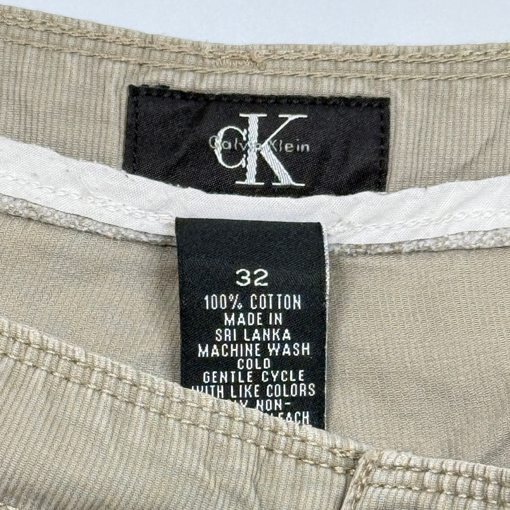 VTG Calvin Klein Shorts 32" Olive