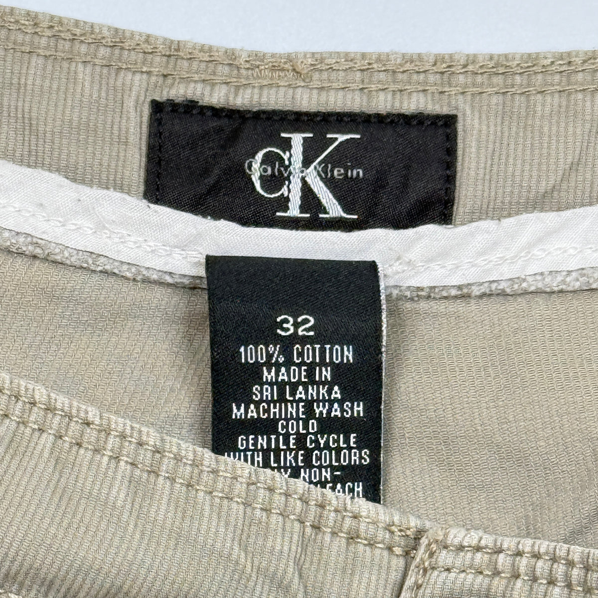 VTG Calvin Klein Shorts 32" Olive