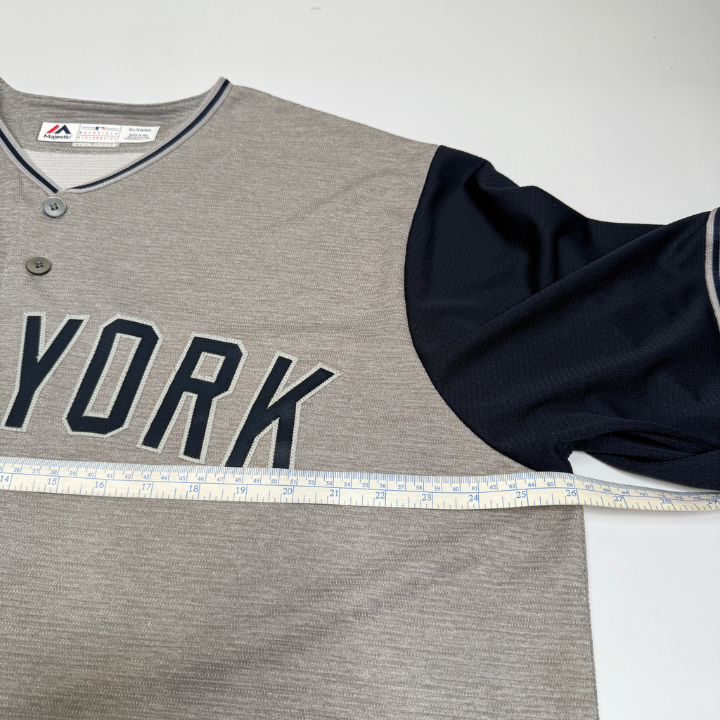 MLB Majestic New York Yankees Baseball Jersey XL