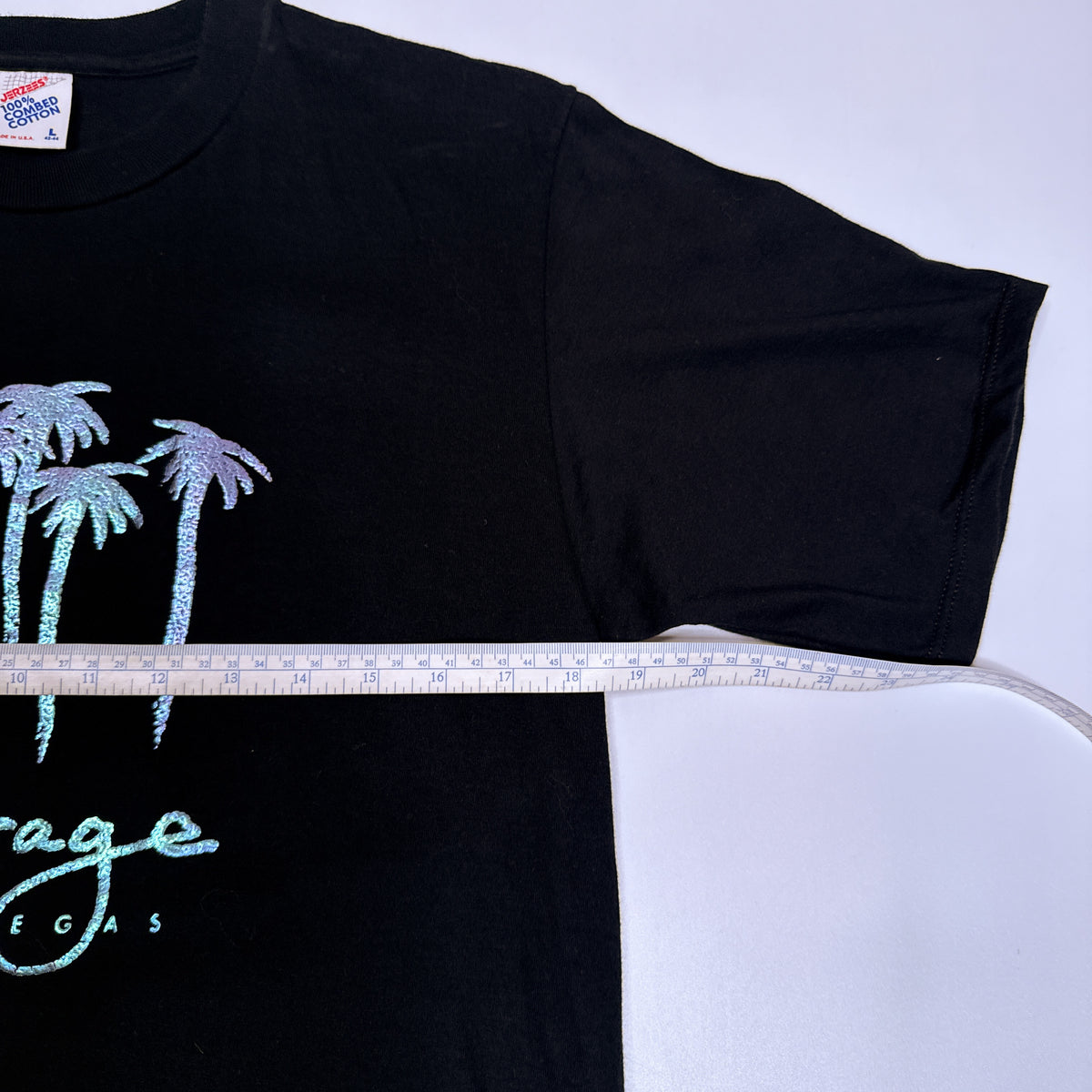 VTG Las Vegas Mirage Casino T Shirt L