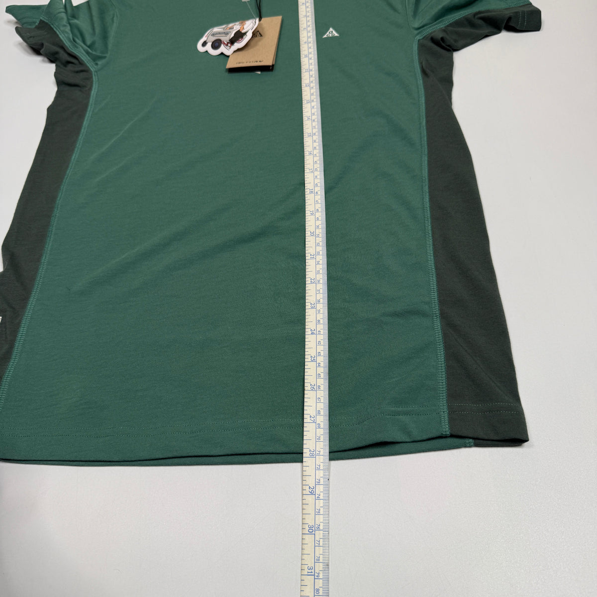 NWT Nike ACG Dri Fit Adv T Shirt XL Green