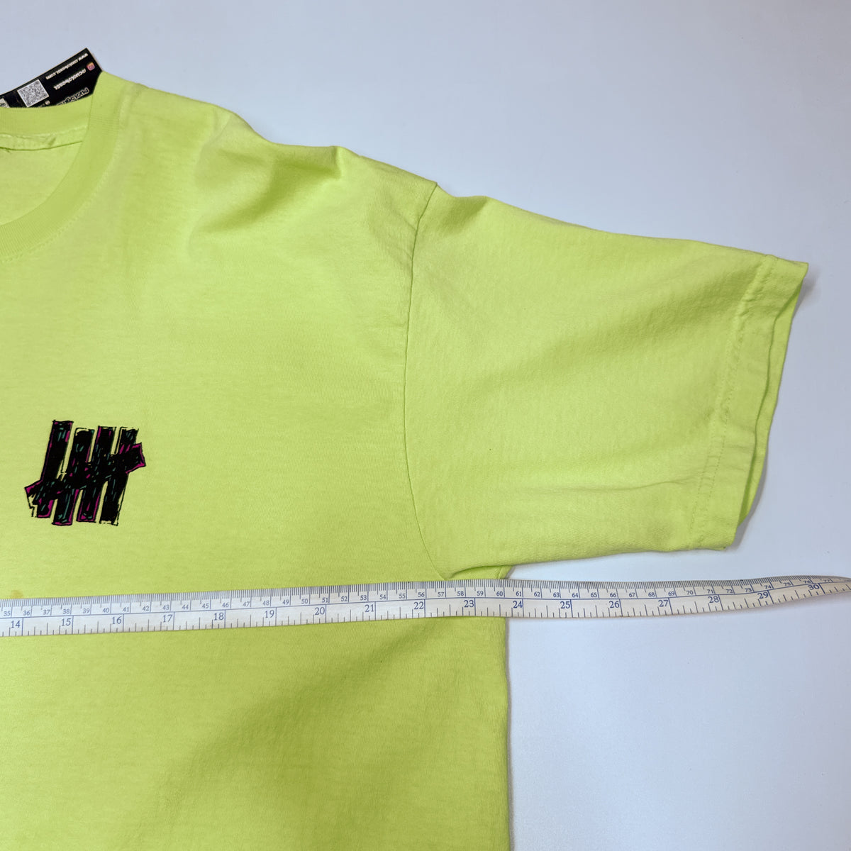Undefeated Soccer Neon T Shirt 2XL