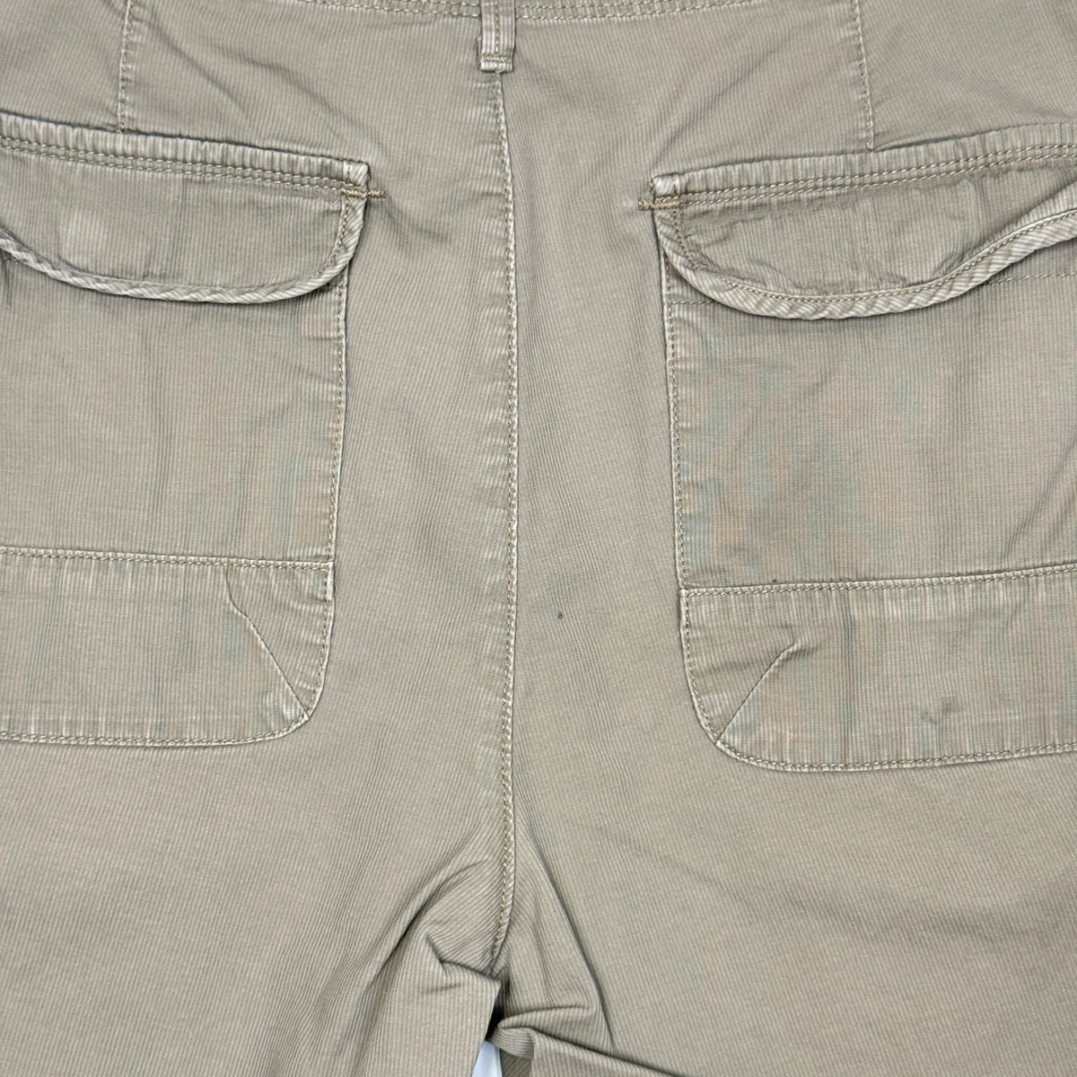 VTG Calvin Klein Shorts 32" Olive