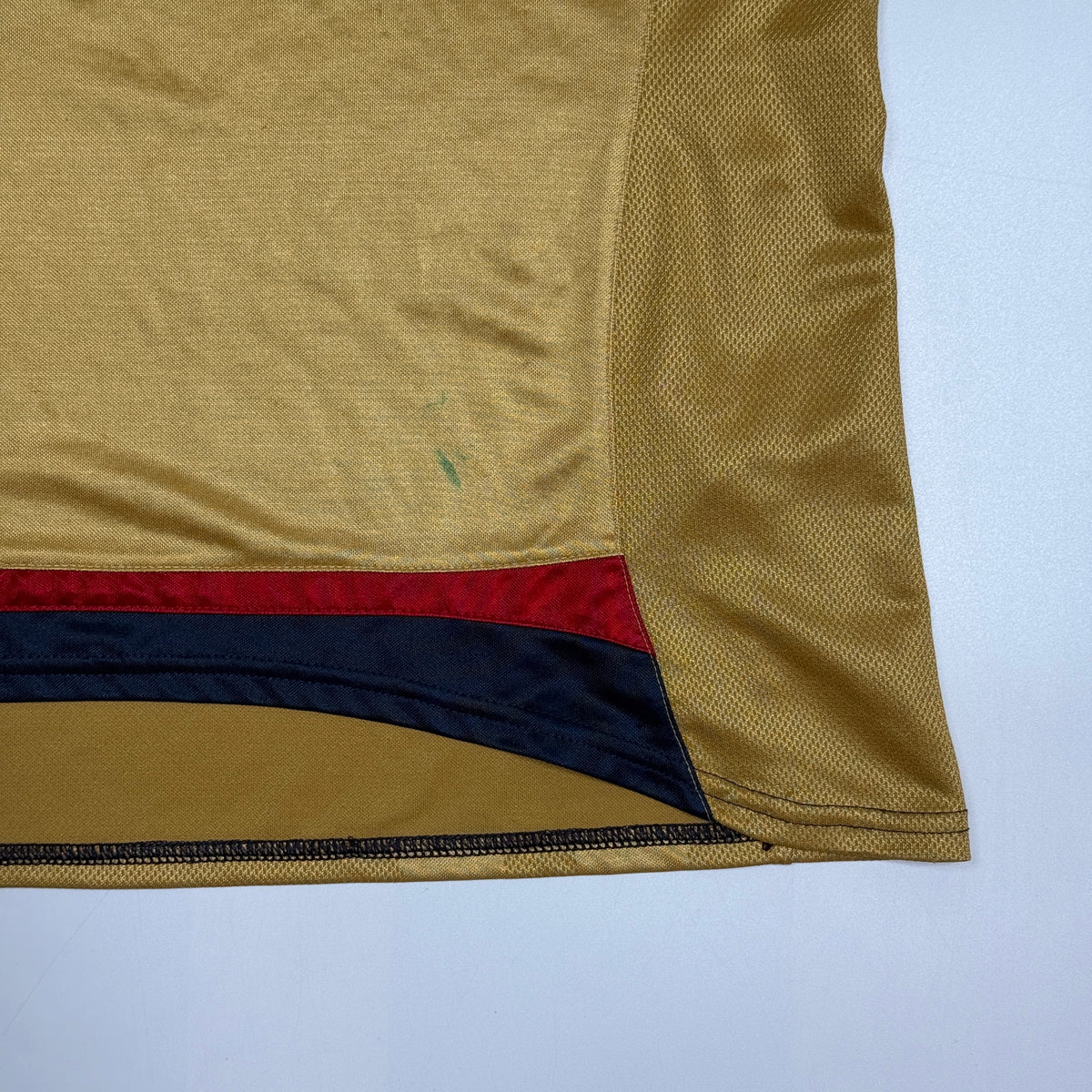 Y2K 2007 Nike Tarpley Soccer Jersey WMN L Gold