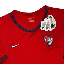 Load image into Gallery viewer, VTG 2000s Nike USA Jersey Kids S