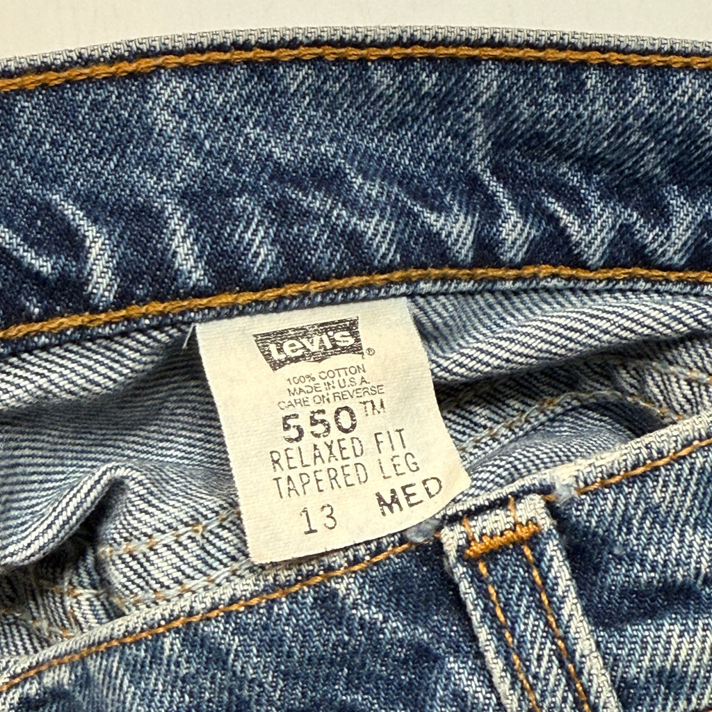 VTG 550 Levis Relaxed Fit Distressed Denim Shorts 32" M/L