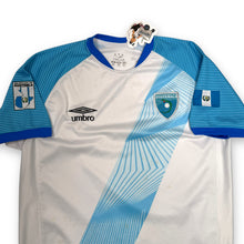 Load image into Gallery viewer, 2019 Umbro Guatemala Jersey L
