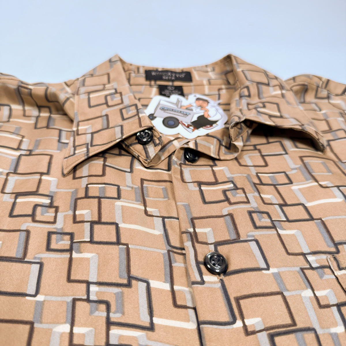 VTG Riscatto Geometric Silk Button Up L