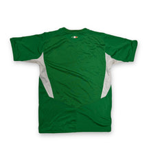 Load image into Gallery viewer, 2004 Umbro Ireland Kids Jersey
