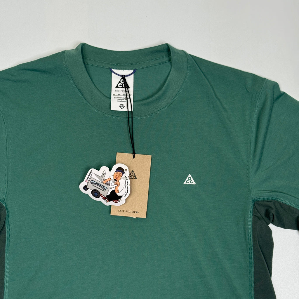NWT Nike ACG Dri Fit Adv T Shirt XL Green