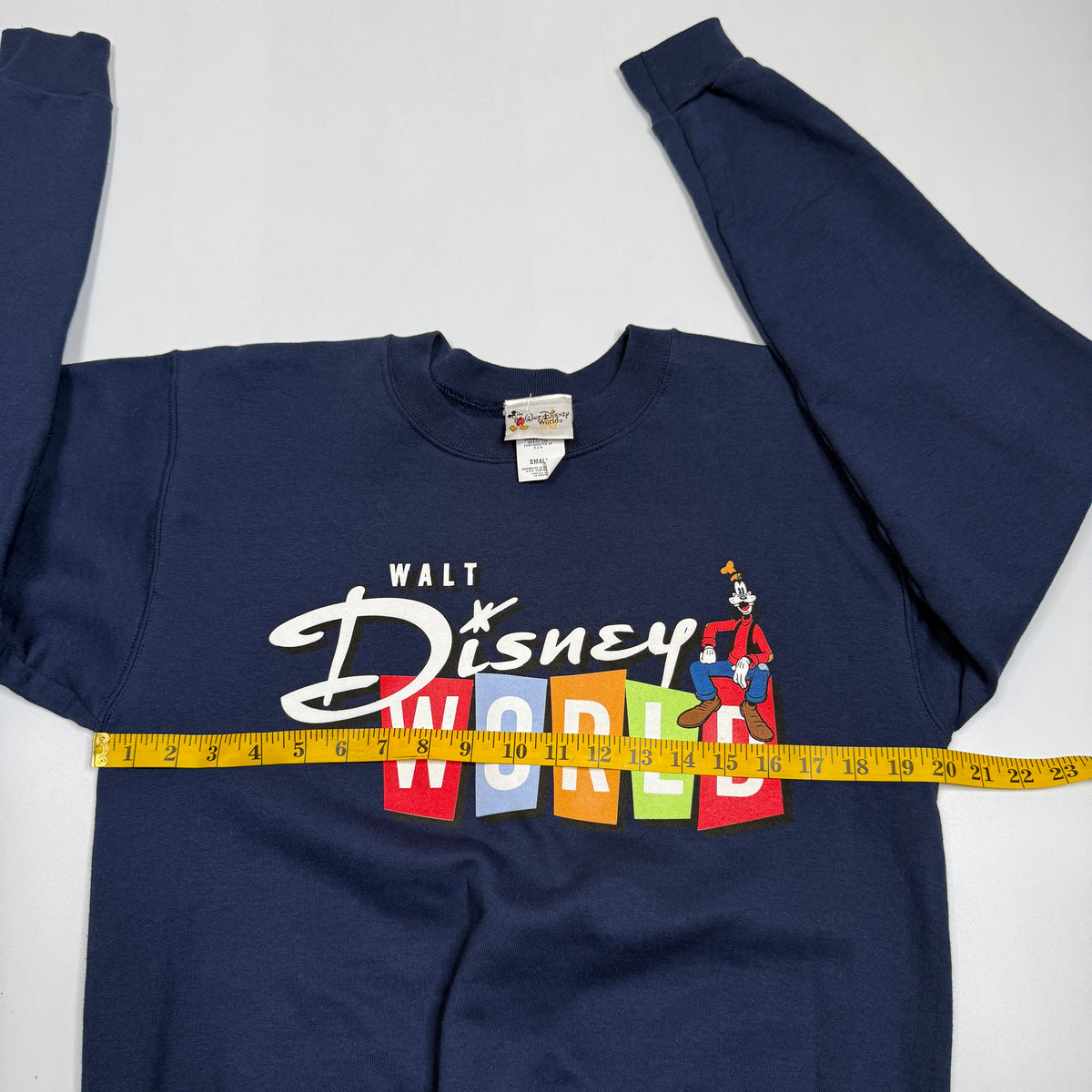 NWOT VTG Disney World Sweatshirt S