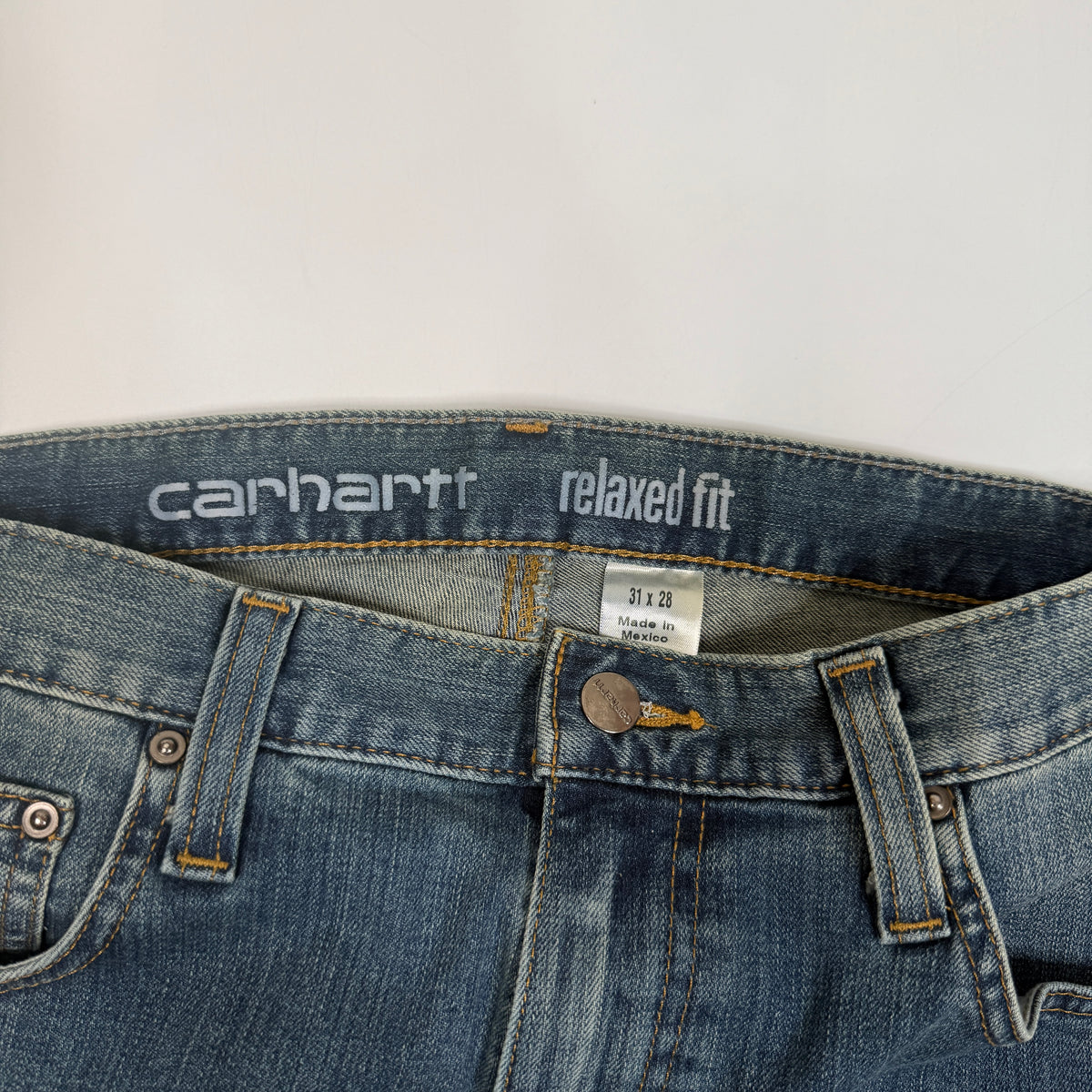 NWT Carhartt Relaxed Straight Rugged Flex Jeans 31" Superior