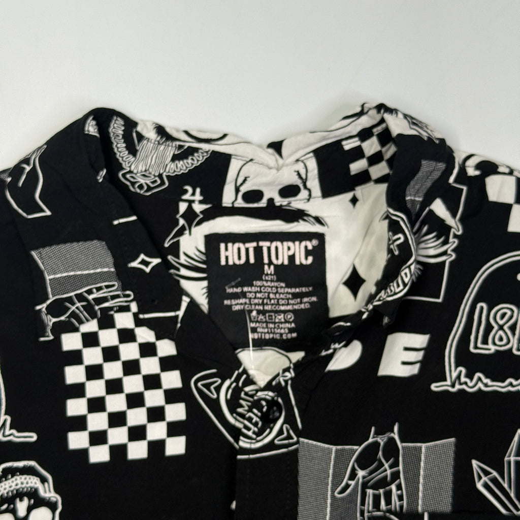 Hot Topic Alt Rayon Button Up M