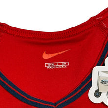 Load image into Gallery viewer, VTG 2000s Nike USA Jersey Kids S